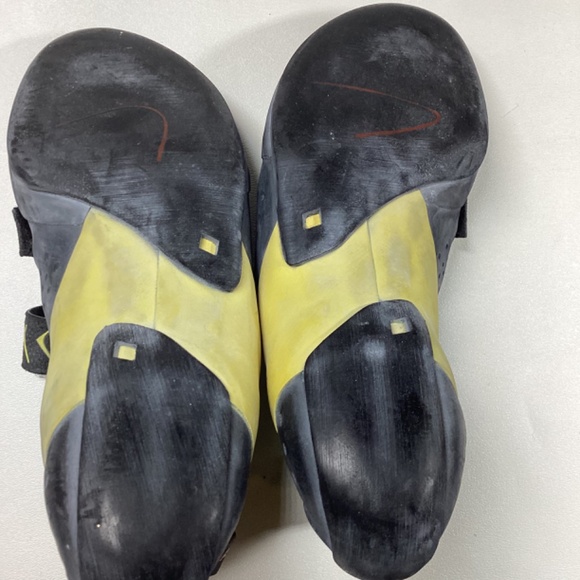 Scarpa Vapor V Men's 'SBlack and Yellow Climbing Shoes with Straps - Picture 9 of 12